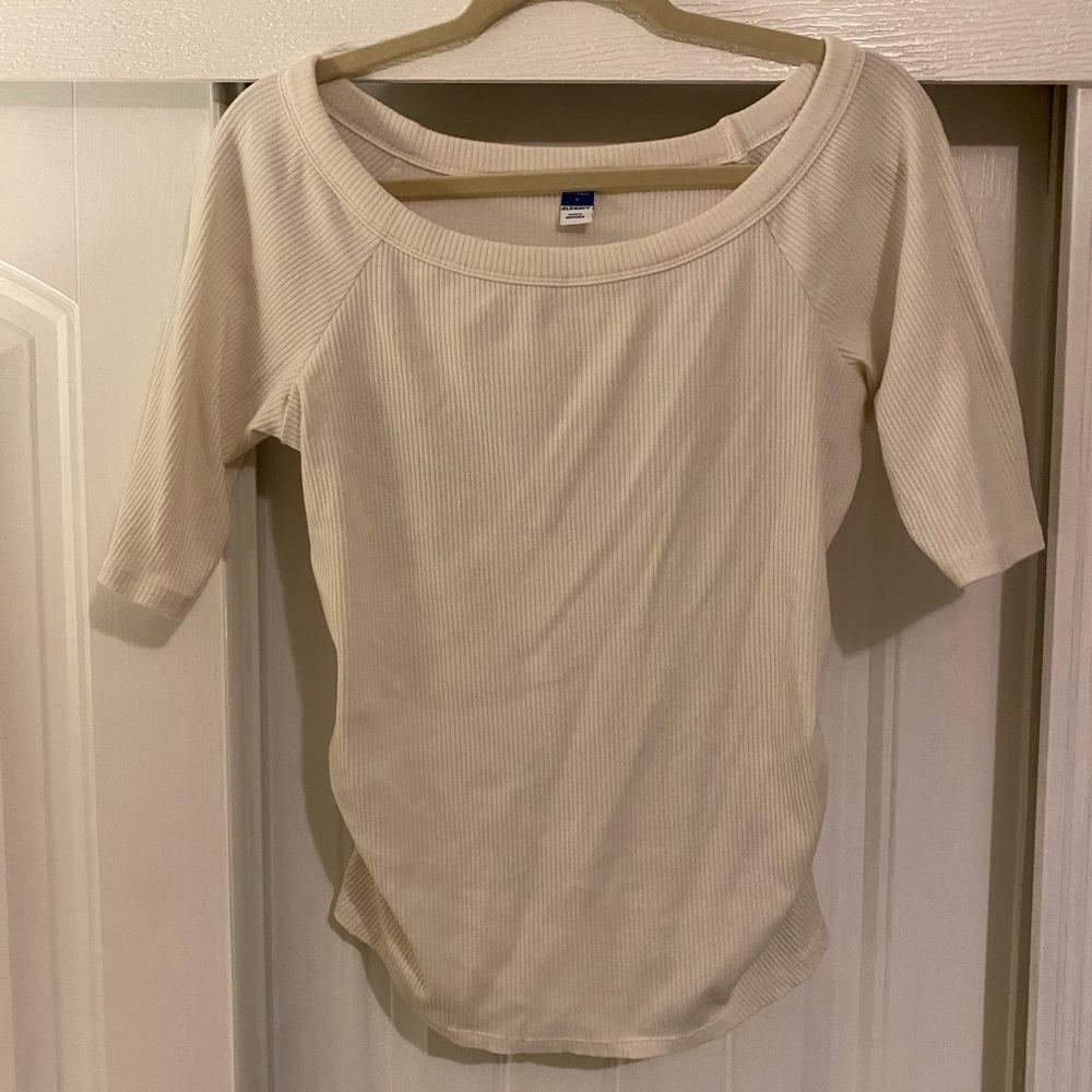 Old Navy maternity shirt